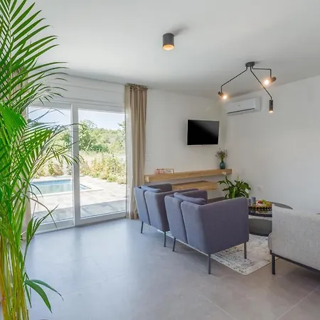 Lanterna 1 By Seeadria Agency Semesterbostad Tar-Vabriga