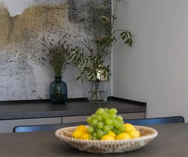 Lanterna 1 By Seeadria Agency