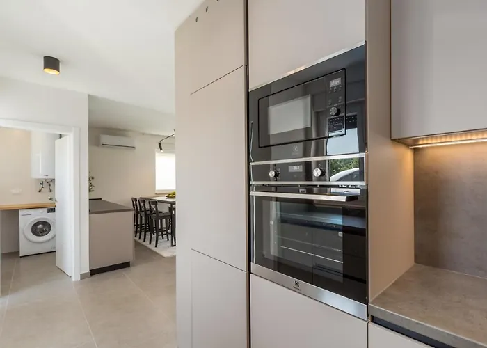 Lanterna 1 By Seeadria Agency Tar-Vabriga